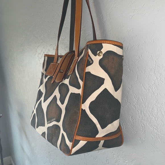 Dooney and Bourke bag - Picture 4 of 8